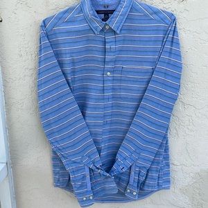 Tommy Hilfiger casual button down shirt